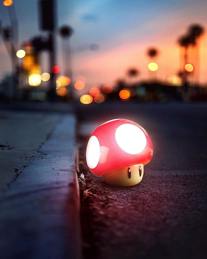 Super Mario mushroom glowing